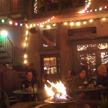 Jupiter - The outdoor patio - Pizza Near Me - Berkeley, California