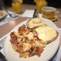 Eggs Benedict
