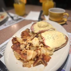 Nevada Diner Restaurant - Eggs Benedict! YUMS!
