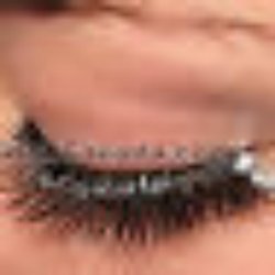 Eyelash Canada - Semi-Cluster lashes by Eyelash Canada