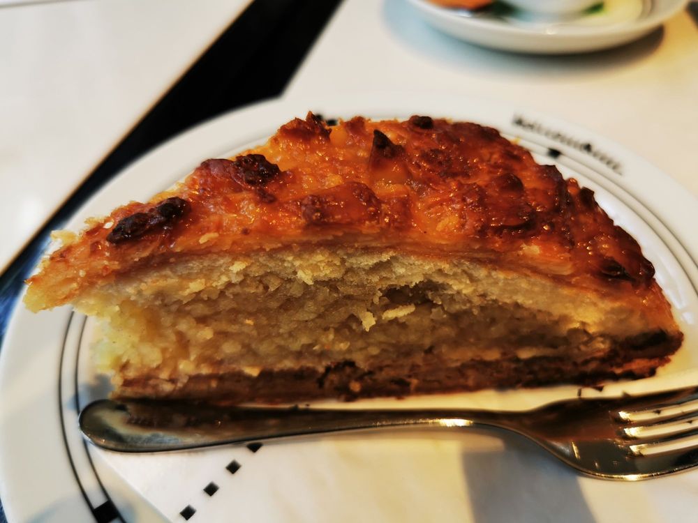 HEINEMANN with 35 Reviews & 70 Photos Königsallee 1, Dusseldorf