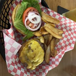 Twisted Tees - Smash Cheeseburger with Scoops Fries