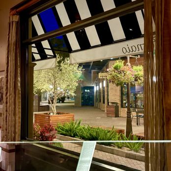 Il Fornaio - Italian Near Me - Corte Madera, California