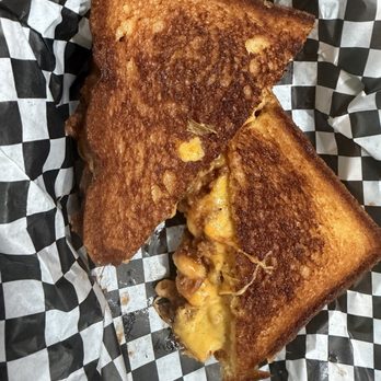 Everdine's Grilled Cheese - Sloppy joes - Sandwiches Near Me - Batavia, Illinois Everdine's Grilled Cheese - Sloppy joes - Sandwiches Near Me - Batavia, Illinois