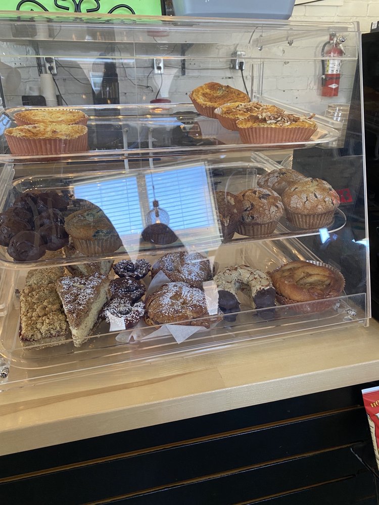 RUSSELL’S CORNER CAFE 12 Photos Cafes 84 E Ferguson Ave, Wood