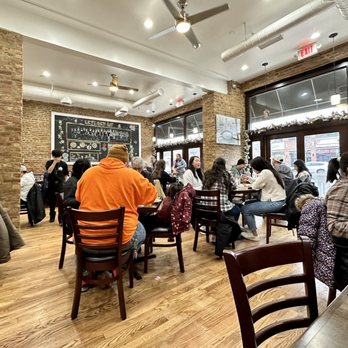 Breakfast House - Nice interior. Lots of people. - Breakfast & Brunch Near Me - Chicago, Illinois Breakfast House - Nice interior. Lots of people. - Breakfast & Brunch Near Me - Chicago, Illinois