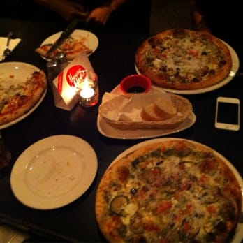 Johnny Farina Restaurant - Greek pizza made with pesto, delicious and mouthwatering! - Italian Near Me - Ottawa, Ontario Johnny Farina Restaurant - Greek pizza made with pesto, delicious and mouthwatering! - Italian Near Me - Ottawa, Ontario