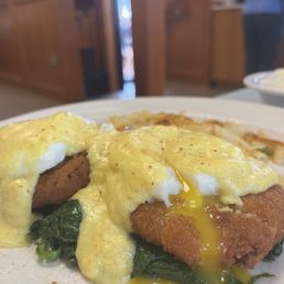 Crab cake eggs Benny!