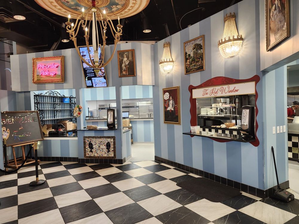 Amélie's French Bakery & Café