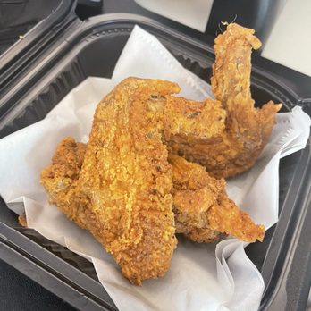 Modern Southern Table - Fried wings - Southern Near Me - Columbus, Ohio Modern Southern Table - Fried wings - Southern Near Me - Columbus, Ohio
