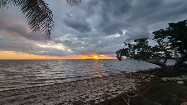 Hobie Island Beach by null