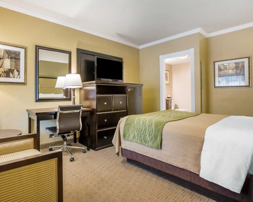 Comfort Inn Carmel By the Sea by null