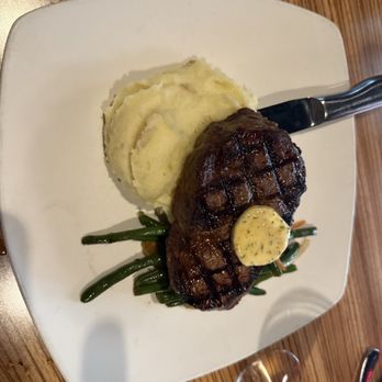 Fire & Ice Restaurant & Bar - Dry aged steak and mashed potatoes - Steakhouses Near Me - Springfield, Missouri