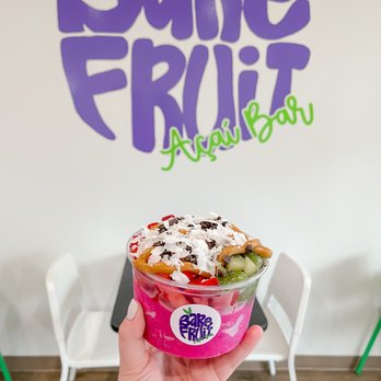 Bare Fruit Açaí Bar - a hand holding a bowl of fruit - Acai Bowls Near Me - Olive Branch, Tennessee Bare Fruit Açaí Bar - a hand holding a bowl of fruit - Acai Bowls Near Me - Olive Branch, Tennessee