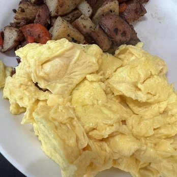 Cafe Stephanie - Sides: scrambled eggs + potatoes. - Sandwiches Near Me - Newport, Oregon Cafe Stephanie - Sides: scrambled eggs + potatoes. - Sandwiches Near Me - Newport, Oregon