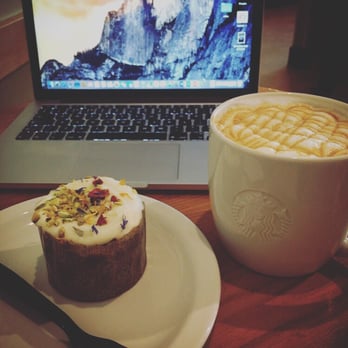 Starbucks - New pistachio mini cake! Look at those flowers!! - Coffee & Tea Near Me - Glasgow, GLG