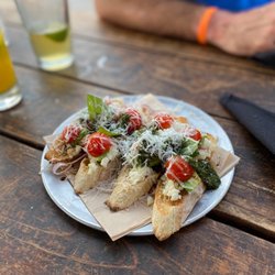 Community Pizza & Beer Garden