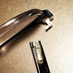 MyEyeDr - The arm on the bottom came loose from the "L"-shaped hinge on the glasses. Two pairs, exact same defect.