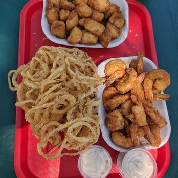 Arnold's Lobster & Clam Bar - Onion rings, shrimp and scallops - Seafood Near Me - Eastham, Massachusetts Arnold's Lobster & Clam Bar - Onion rings, shrimp and scallops - Seafood Near Me - Eastham, Massachusetts