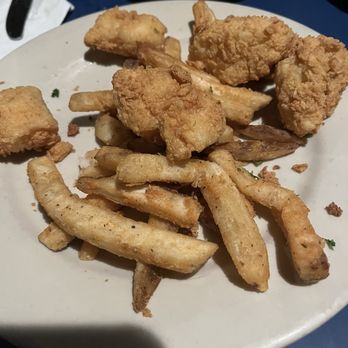 Boston Sail Loft - Fried fish and chips - Bars Near Me - Boston, Massachusetts