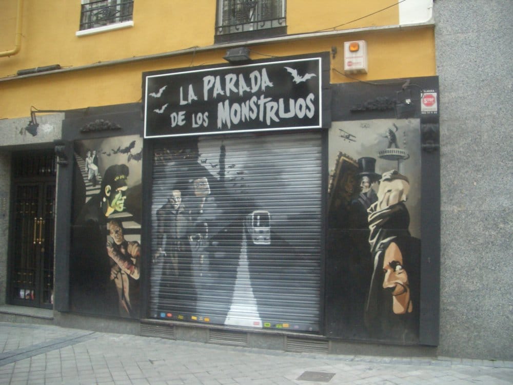La Parada De Los Monstruos Cerrado Pubs Y Bares De Copas