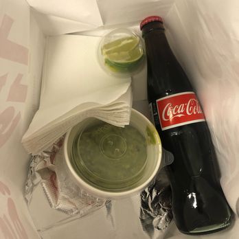 Tacos 1986 - 2 tacos, guac and a Mexican Coke. - Tacos Near Me - Burbank, California
