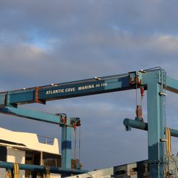 30 ton travelift