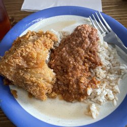 Music Man's BBQ - Fried chicken and hash