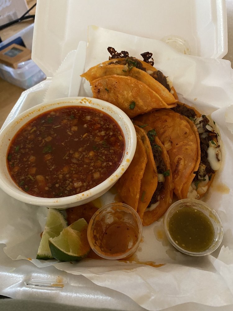 Taqueria Del Rancho Pal Rancho Logo