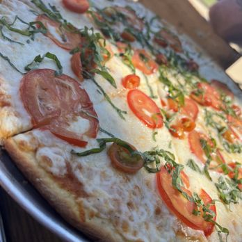 Decantos Vinícola - Margarita pizza - Wineries Near Me - Valle de Guadalupe, BCN