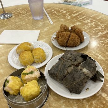Crown Seafood Restaurant - Steamed Shrimp Xiu Mai 7.5/10, Sticky Rice with Meat in Lotus Leaf 7/10, Fried Shrimp Ball 7/10 - Dim Sum Near Me - Houston, Texas Crown Seafood Restaurant - Steamed Shrimp Xiu Mai 7.5/10, Sticky Rice with Meat in Lotus Leaf 7/10, Fried Shrimp Ball 7/10 - Dim Sum Near Me - Houston, Texas