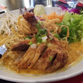 Siam Nara Thai Cuisine - Curry noodle with duck - Thai Near Me - San Diego, California Siam Nara Thai Cuisine - Curry noodle with duck - Thai Near Me - San Diego, California