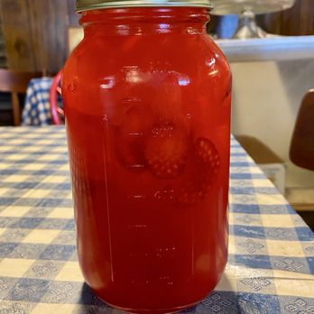Hickory Hill Barbeque - Strawberry lemonade - Barbeque Near Me - Tyler, Texas