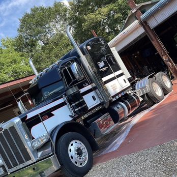 E.B. Williams Semi Solutions - Tires Near Me E.B. Williams Semi Solutions - Tires Near Me