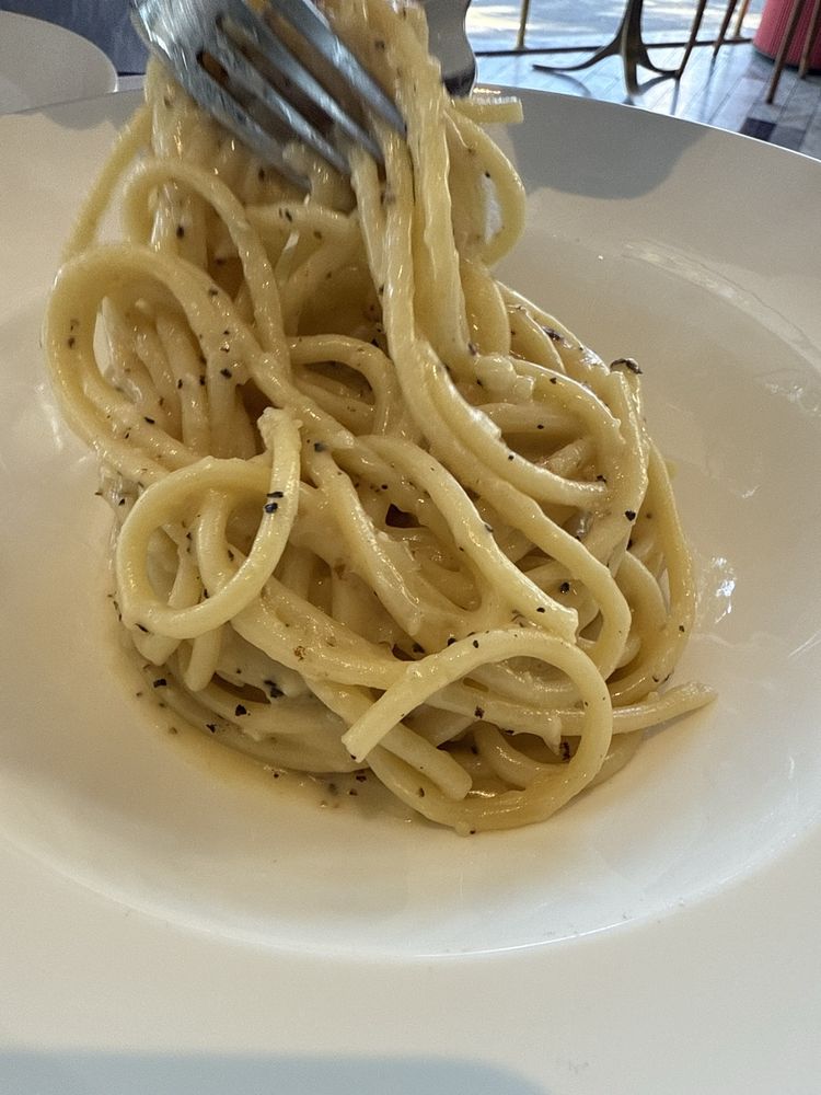 Bottega Louie