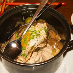 Apfelwein Klein - Hessisches Töpfchen (Schweine- und Putenmedaillons mit Bratkartoffeln und mehr)