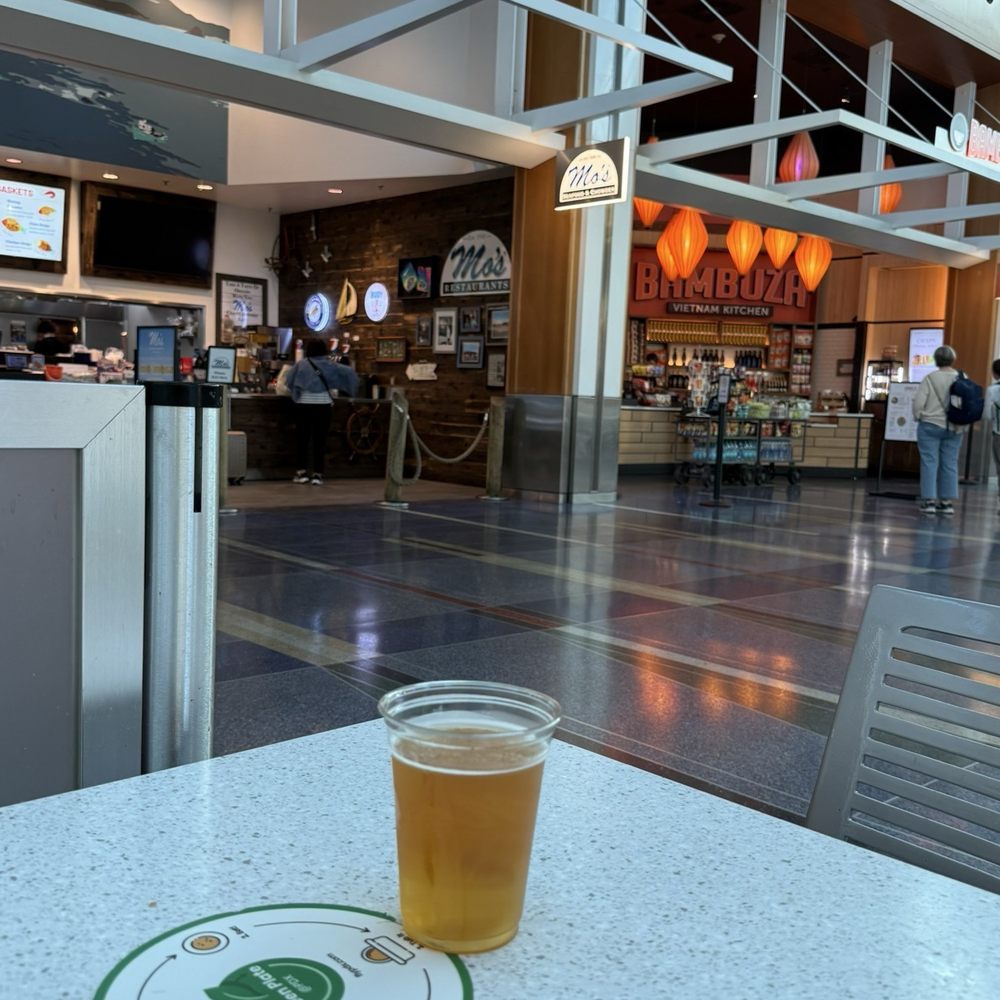 Mo's Seafood & Chowder - Enjoying a beer at the airport - Seafood Near Me - Portland, Oregon