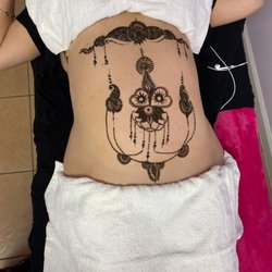 Sadhana Eyebrow Threading