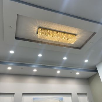 Luxe Nail Bar - Nice lighting - Waxing Near Me - Drexel Hill, Pennsylvania