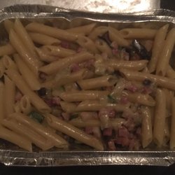 Penne mit Aubergine, Zwiebeln & Sahne