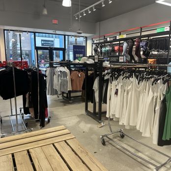 Reebok - Shoe Stores Near Me - Sunrise, Florida