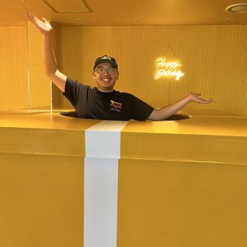Yellow Friends Cafe And Bakery - Juice Bars & Smoothies Near Me - Angeles, PAM