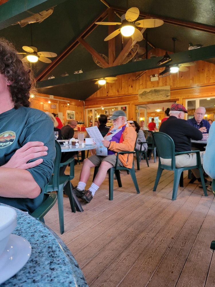 Union River Lobster Pot, Ellsworth Roadtrippers