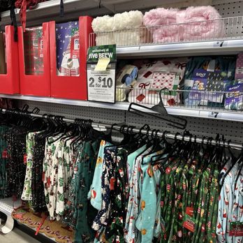 Five Below - Discount Store Near Me - Dania Beach, Florida Five Below - Discount Store Near Me - Dania Beach, Florida