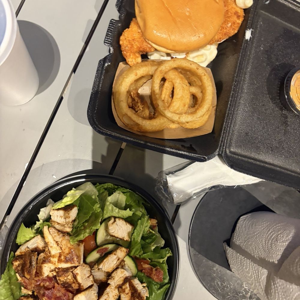 Hot Dang! Salad, NashVillain