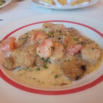 Arnaud's Restaurant - Pompano Duarte - Cajun/Creole Near Me - New Orleans, Louisiana Arnaud's Restaurant - Pompano Duarte - Cajun/Creole Near Me - New Orleans, Louisiana