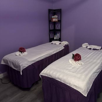Refresh Massage - Couple's massage, before my wife and I lay down. - Massage Therapy Near Me - Los Angeles, California