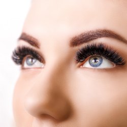 Eye Envy Lash & Brow Studio - 5 Star Lashes