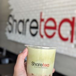 Sharetea - Strawberry Matcha with Sakura Crystal Boba