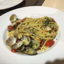Tondo - Spaghetti with clams